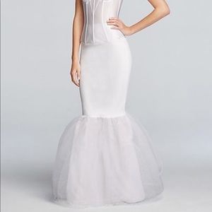 David’s Bridal Trumpet Slip